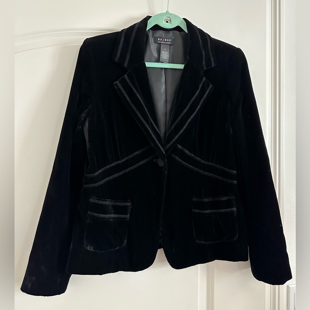 Axcess Black Velvet Tailored One Button Jacket, Size 12 Holiday